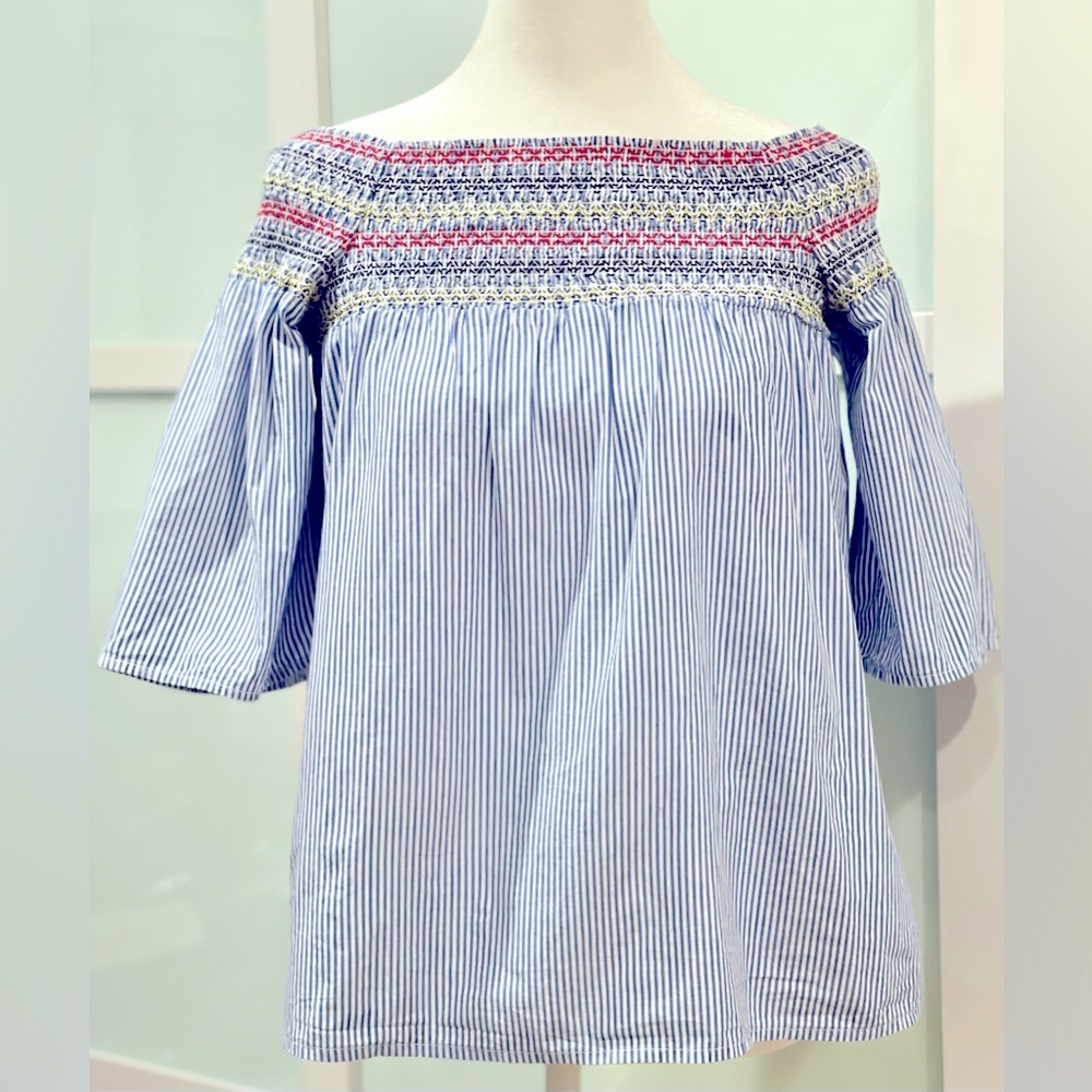 Beachlunchlounge off shoulders blouse, size SP